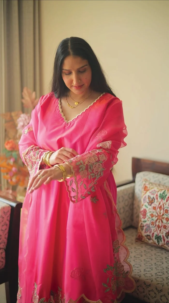 TMANLEEN GREWAL THAKUR